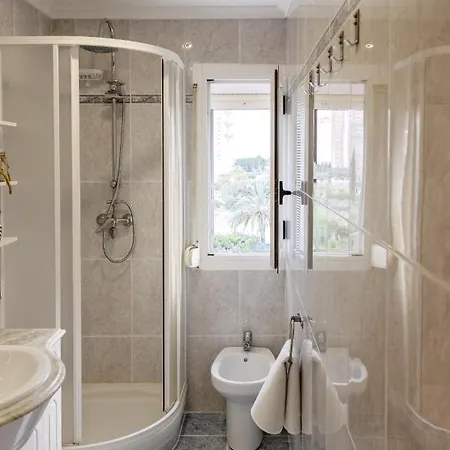 California - All-day Sunny 2-bedroom Apartamento *